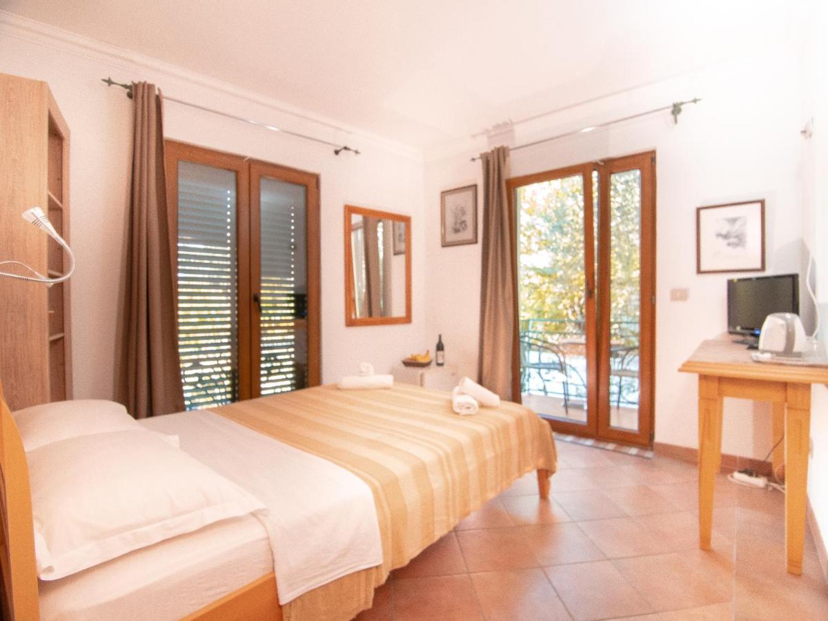 Apartments And Rooms Levantin Inn スヴェティ・ステファン エクステリア 写真
