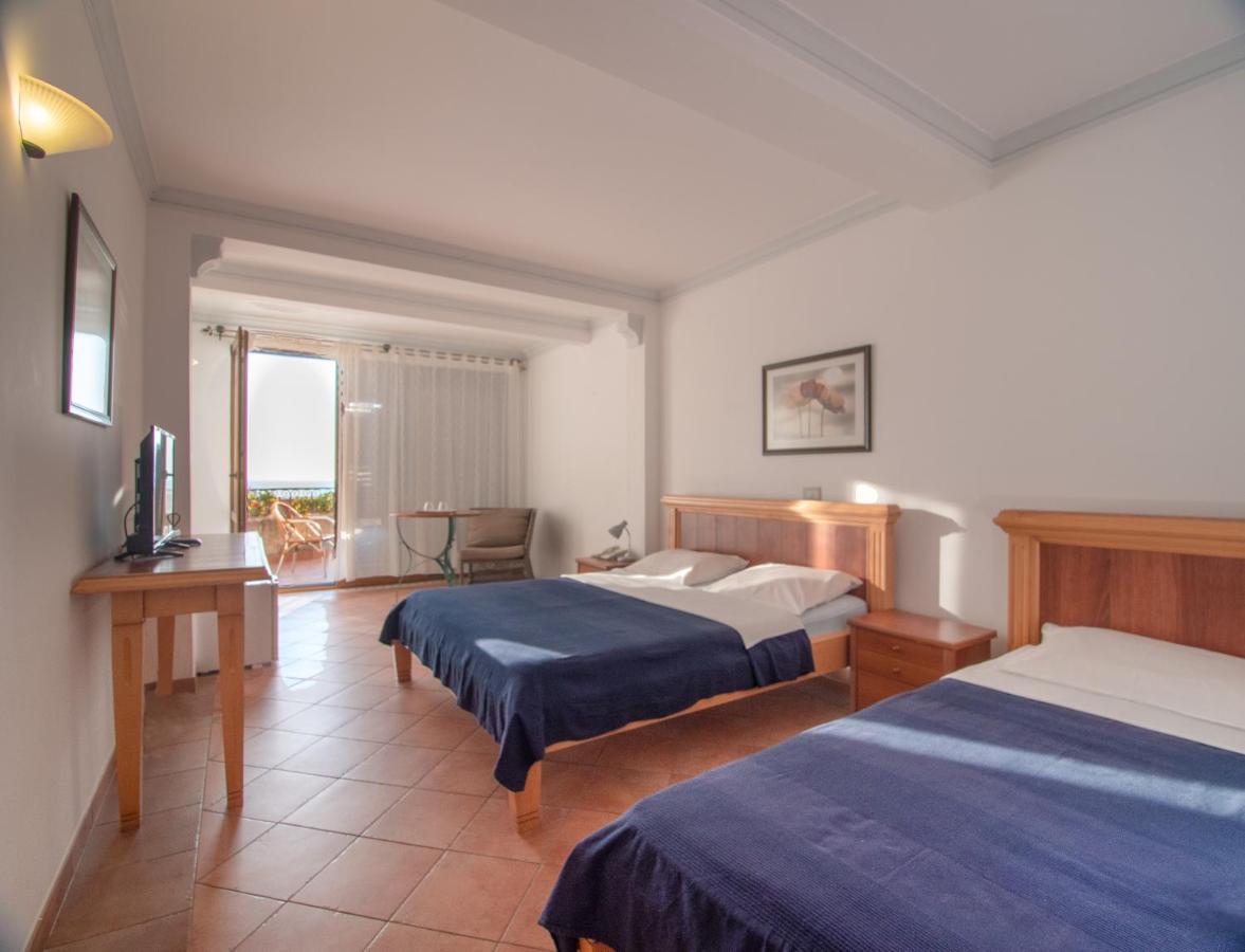 Apartments And Rooms Levantin Inn スヴェティ・ステファン エクステリア 写真