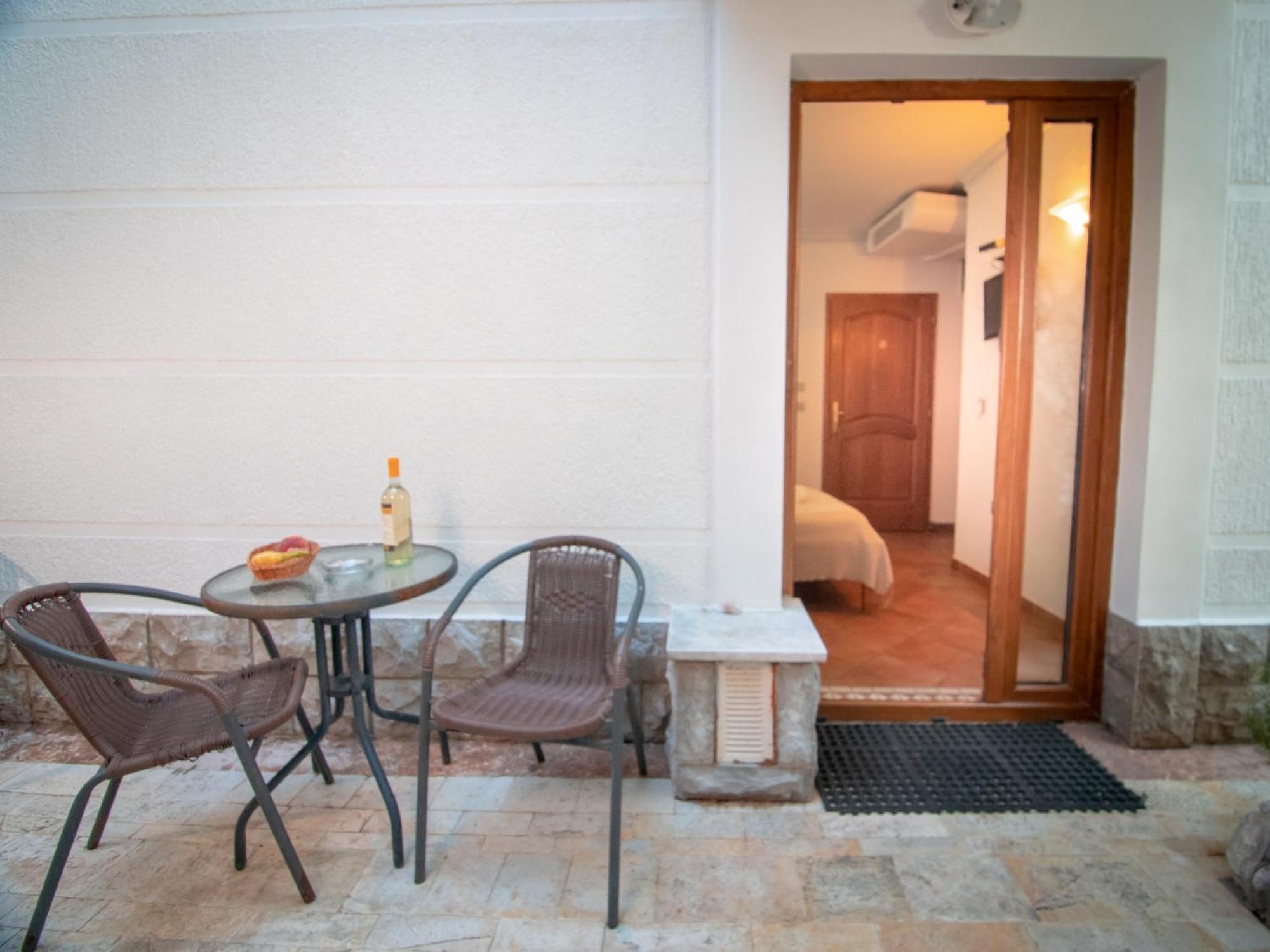 Apartments And Rooms Levantin Inn スヴェティ・ステファン エクステリア 写真